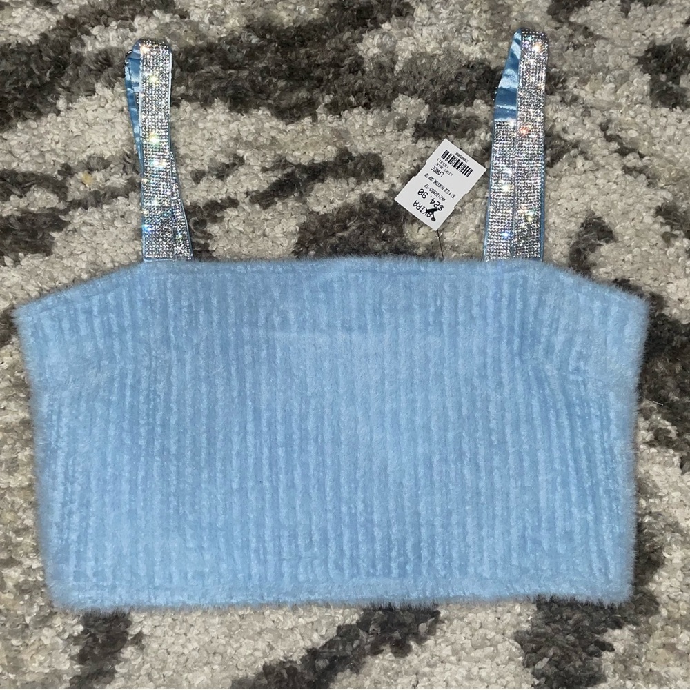 Akira tank NWT